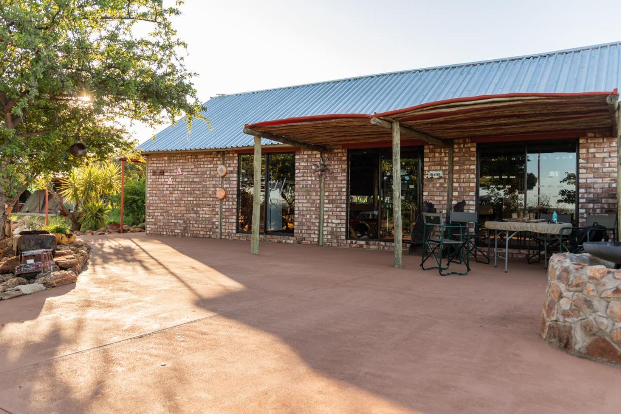 Tana Safaris Bush Camp Hotel Otjiwarongo Ngoại thất bức ảnh