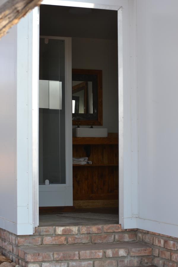 Tana Safaris Bush Camp Hotel Otjiwarongo Ngoại thất bức ảnh