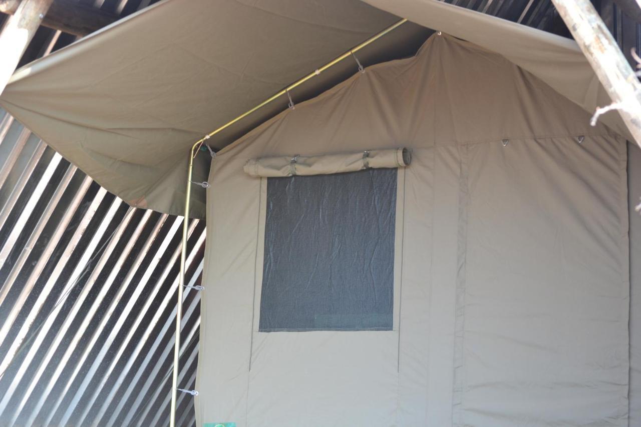 Tana Safaris Bush Camp Hotel Otjiwarongo Ngoại thất bức ảnh